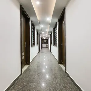 Seven S *** Delhi (National Capital Territory of India)
