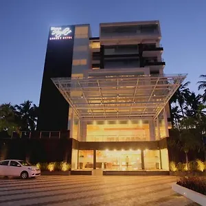Hotel Diana Heights Luxury Nedumbassery